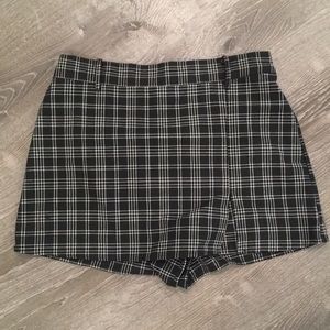 Plaid mini skort pacsun